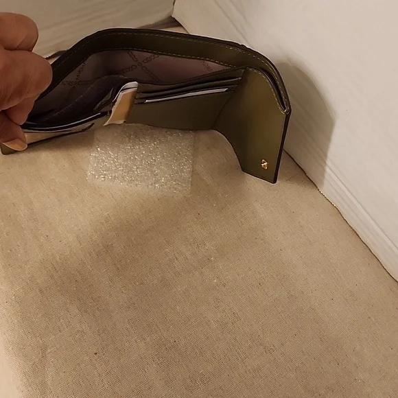 MICHAEL KORS Jet set charm medium envelope trifold bill fold wallet - Picture 6 of 6